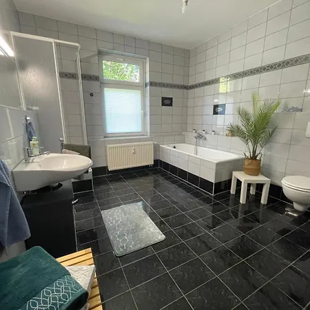 Ferienwohnung Dietel In Bad Schlema Mit Netflix Terrasse Parkplatz Kurtaxe Waescheset Inklusive 公寓