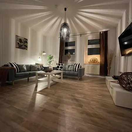 公寓 Ferienwohnung Dietel In Bad Schlema Mit Netflix Terrasse Parkplatz Kurtaxe Waescheset Inklusive *