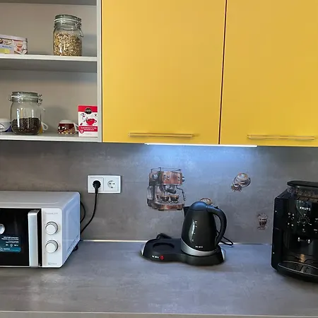 Ferienwohnung Dietel In Bad Schlema Mit Netflix Terrasse Parkplatz Kurtaxe Waescheset Inklusive